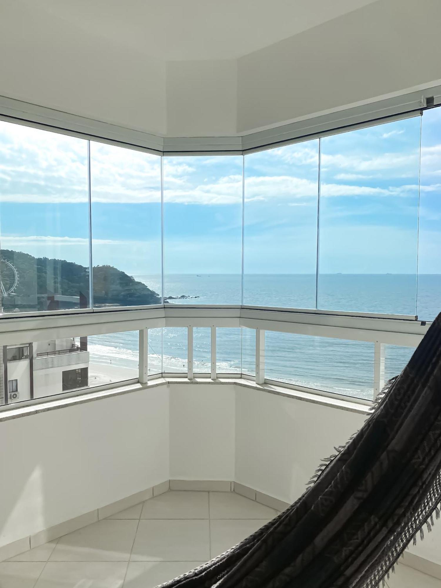 Apartamento Vista A Roda Gigante E Mar